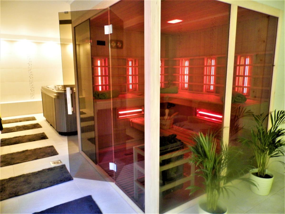 Bartok Ter Panzio Bed and Breakfast Eger Rum bild